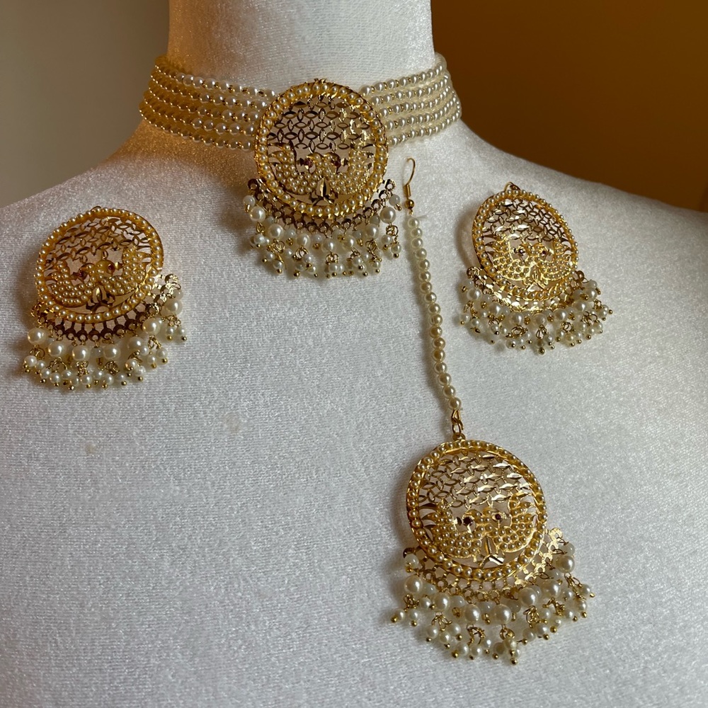 Indian bridal jewelry. Pakistanj bridal jewelry. Light weight